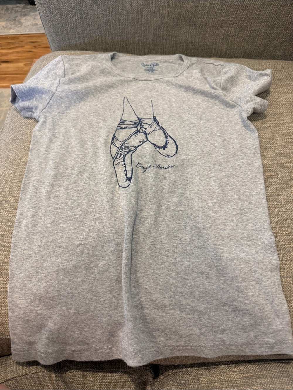 Gray Ballet Pointe Graphic Tee